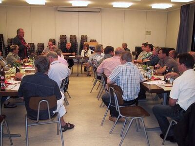 Sehr gut besuchte Versammlung im Gemeindehaus. Bild: Manfred Bassler